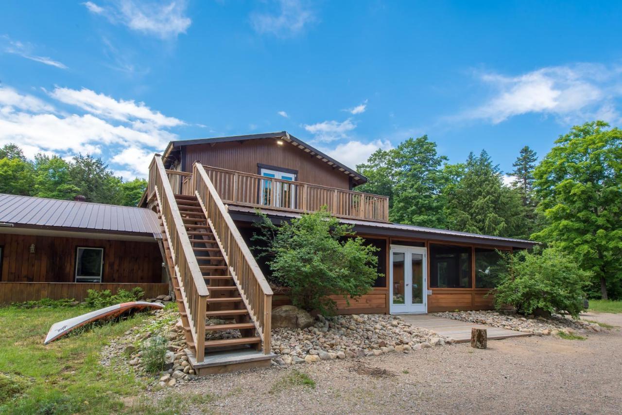 Madawaska Lodge-Cottage Exterior photo
