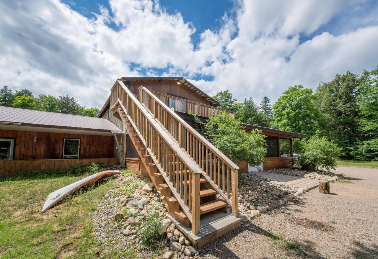 Madawaska Lodge-Cottage Exterior photo