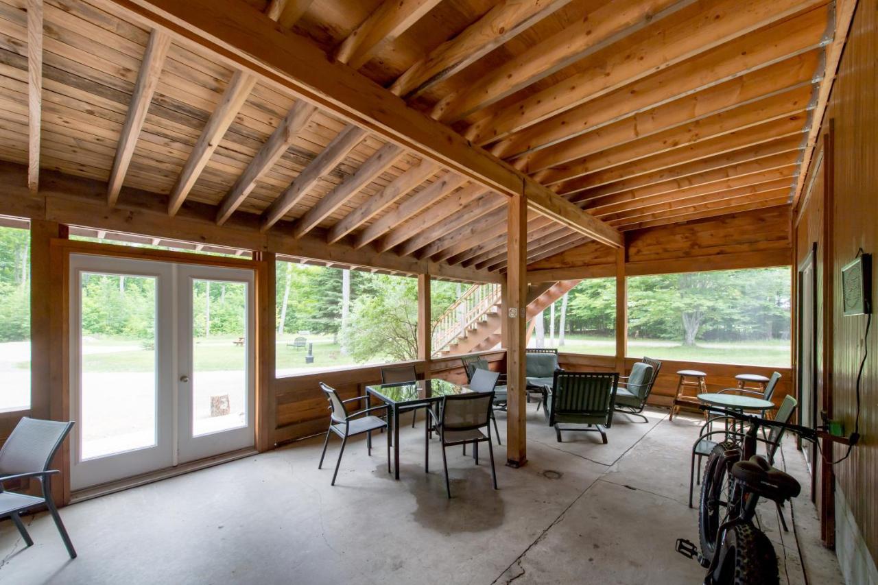 Madawaska Lodge-Cottage Exterior photo